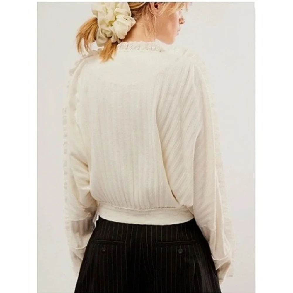 Free People More Romance Top Women Medium Cream Ruffle Lace Ribbed Boho EUC